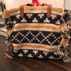 Adorable fringe purse